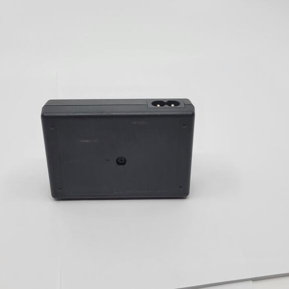 Olympus LI-40C Battery Charger for TG-310 TG310 U700 U710, U720 U720 - Picture 3 of 9